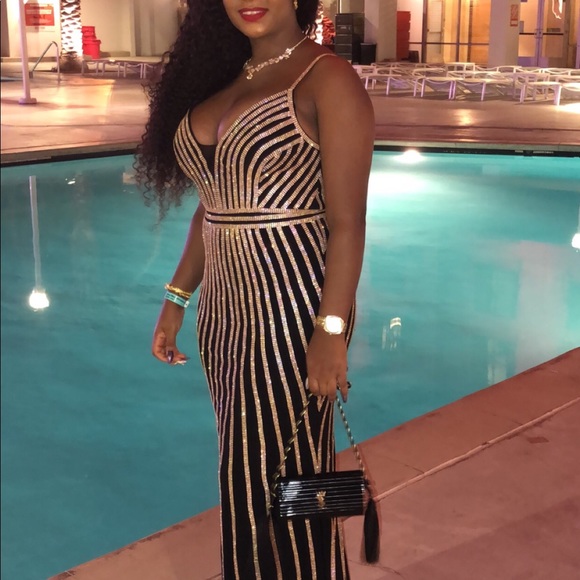 ❗️WORN FOR A 30 MIN PHOTO SHOOT❗️ - Picture 3 of 5